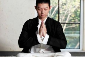 歌手霍尊的家庭背景,音乐世家传承，星光璀璨的少年歌手之路